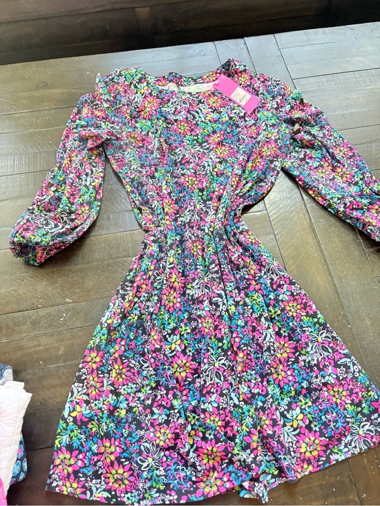Lilly Pulitzer Dresses & Skirts - Lilly Pulitzer Black Floral Multicolor Puff-Sleeve Dress